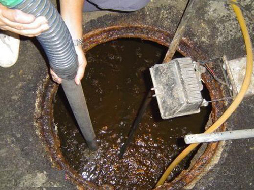 西和隔油池清理